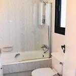 Mykonos Maa