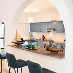 Mykonos Maa